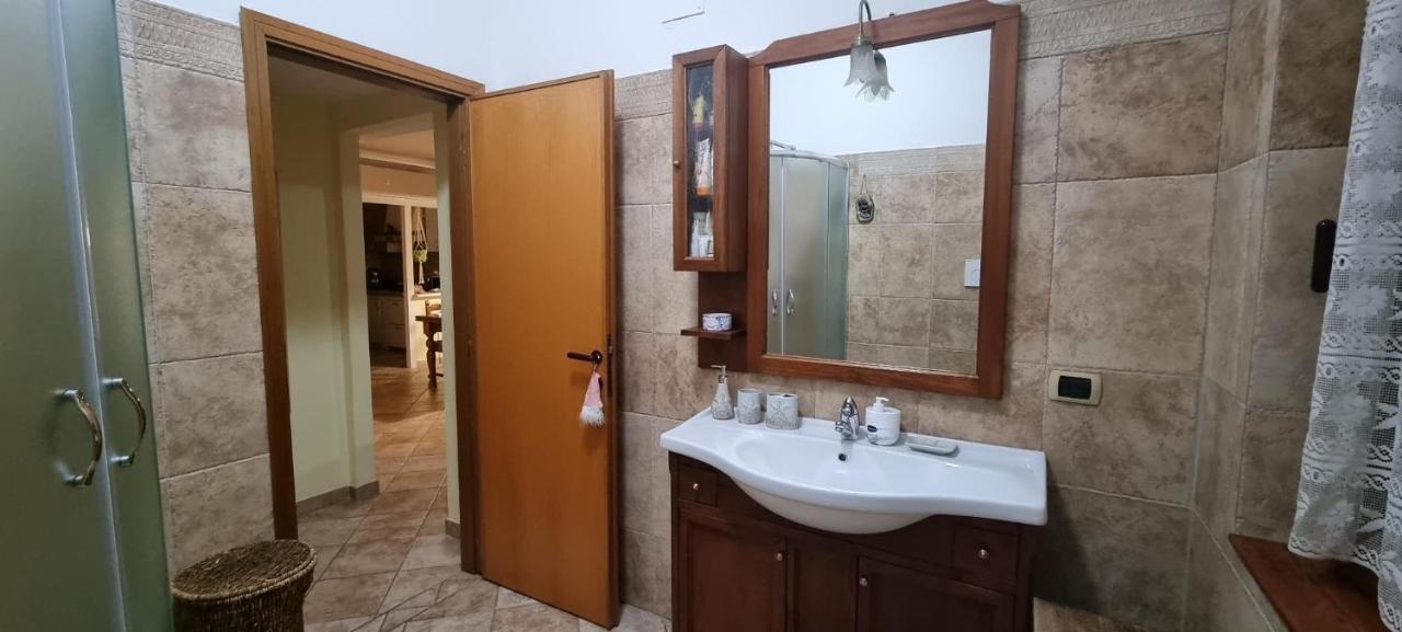 Magic Dalu Con Posto Auto Apartment ออลเบีย ภายนอก รูปภาพ