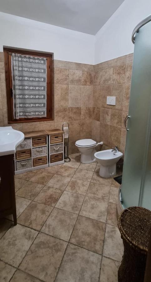 Magic Dalu Con Posto Auto Apartment ออลเบีย ภายนอก รูปภาพ