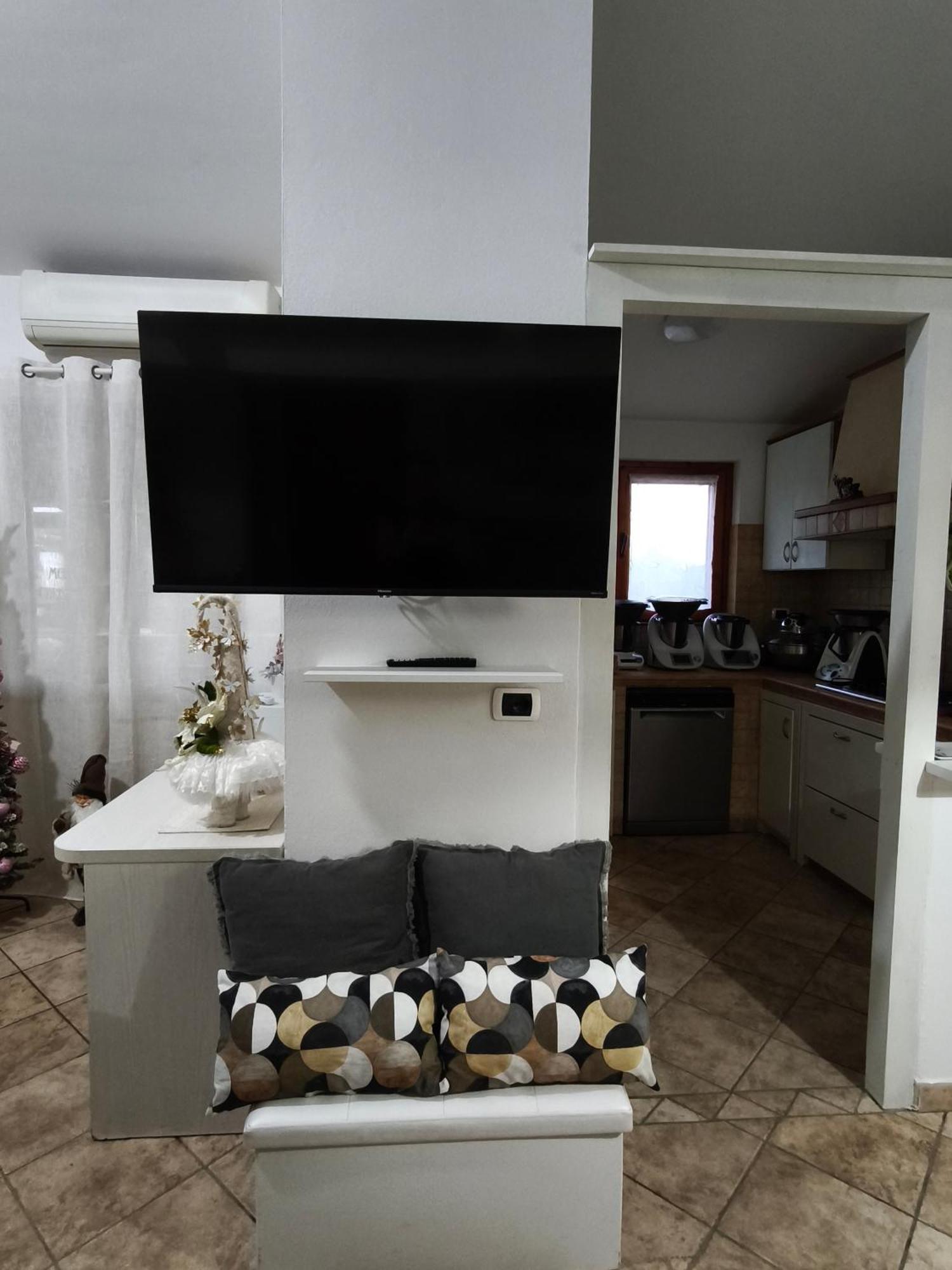 Magic Dalu Con Posto Auto Apartment ออลเบีย ภายนอก รูปภาพ