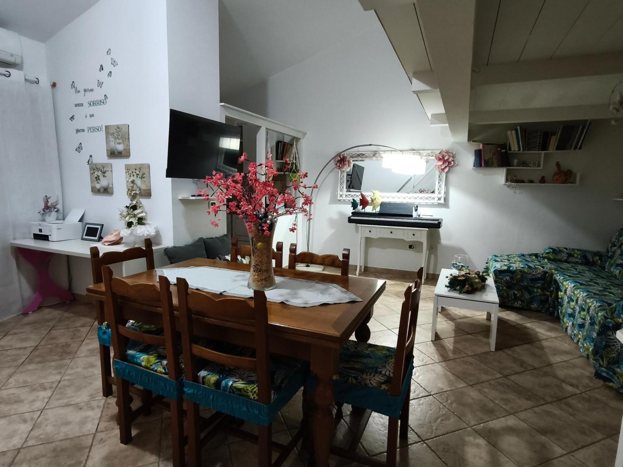 Magic Dalu Con Posto Auto Apartment ออลเบีย ภายนอก รูปภาพ