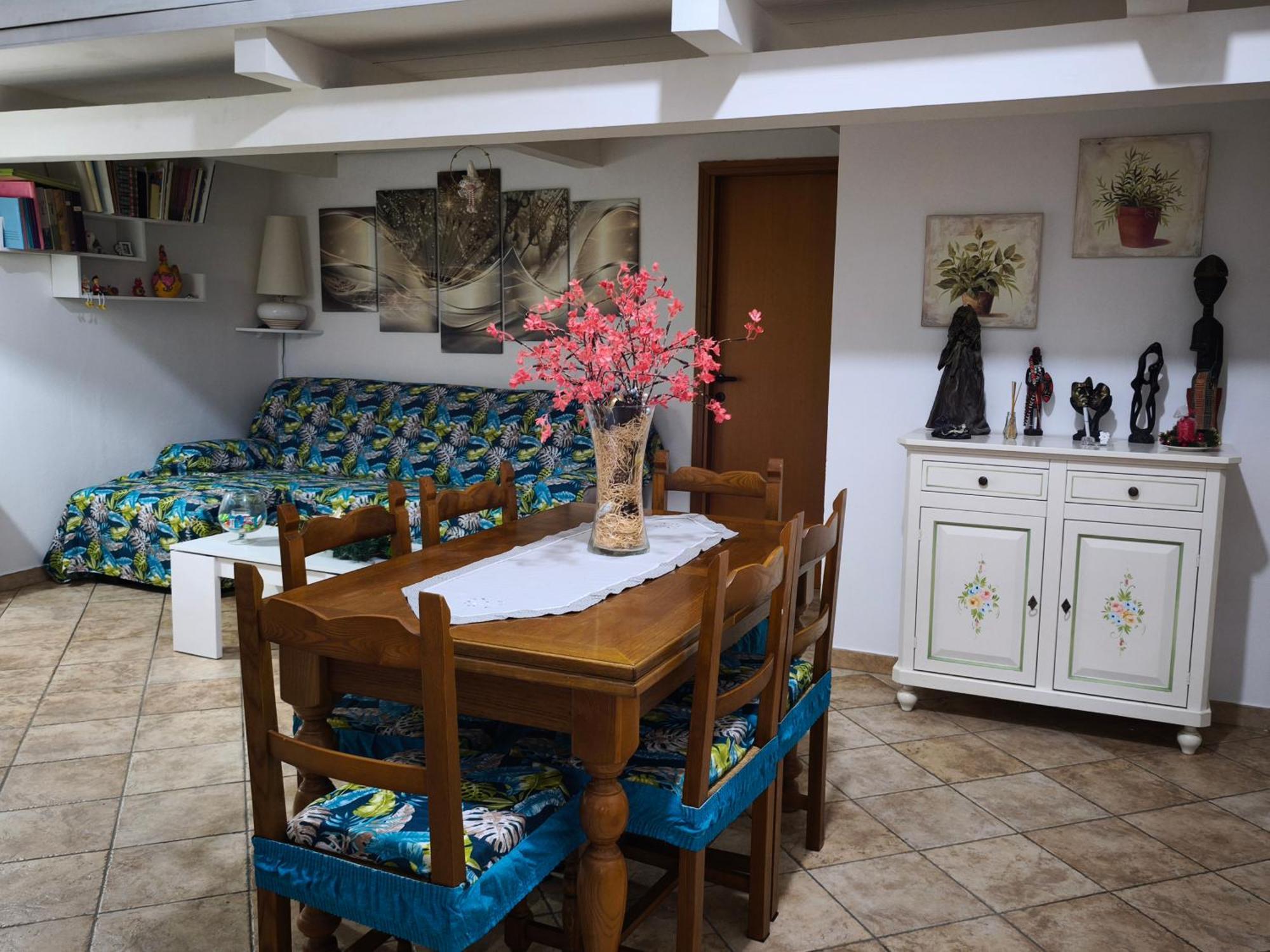 Magic Dalu Con Posto Auto Apartment ออลเบีย ภายนอก รูปภาพ